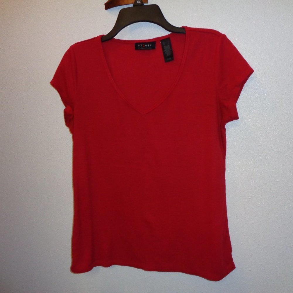 Axcess Women's Red Top Size Large
